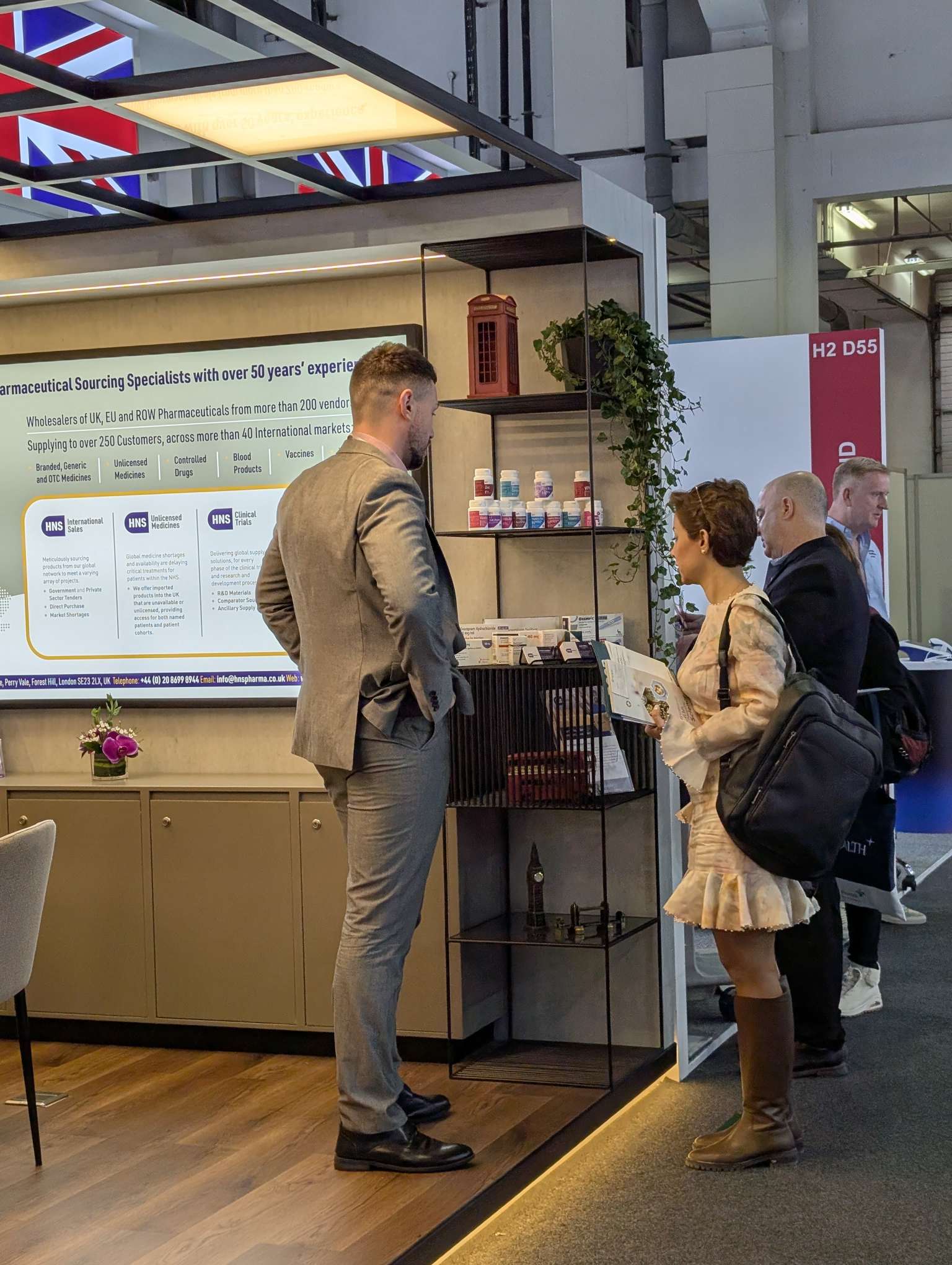 127bb35f-5b62-471b-8a5f-d43078362f11